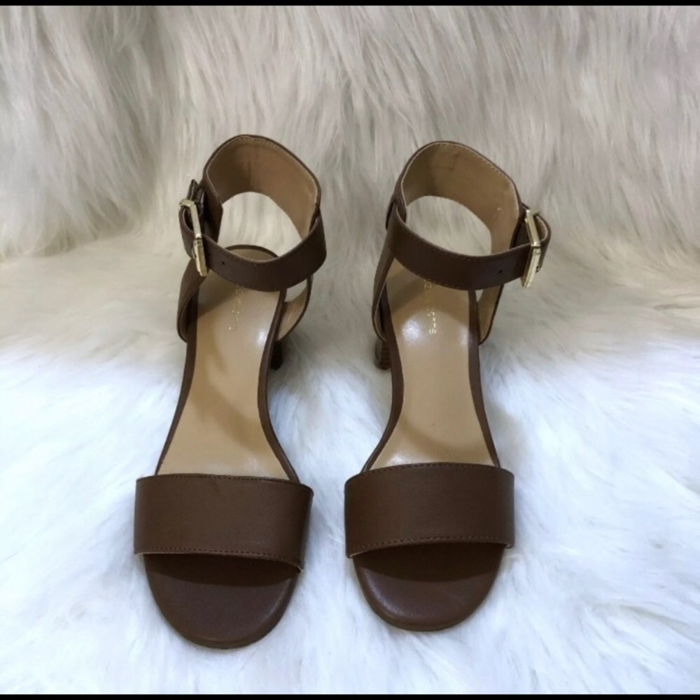 NWOT Eclipse Brown Ankle Strap Sandals